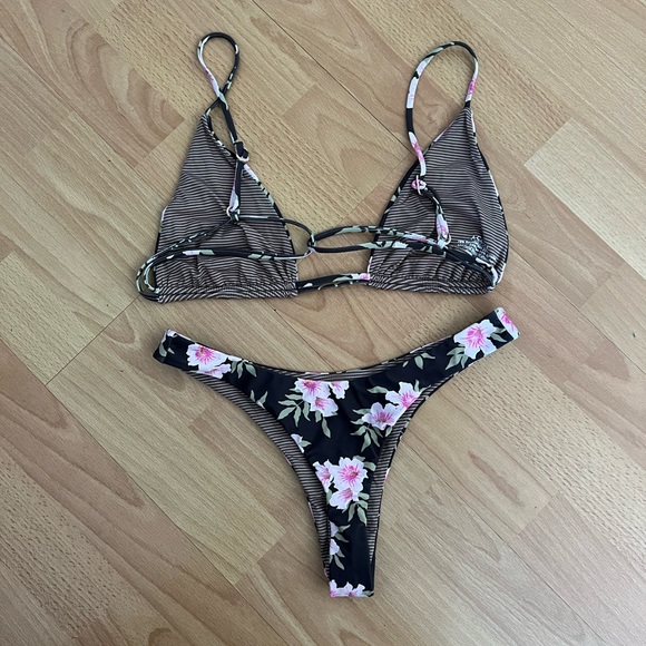 Acacia swimsuit - Picture 4 of 4